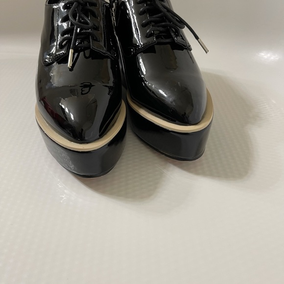 SOLD 😃 DESIGN LAB Black Patent Leather Platform Shoes Sz 7 - Picture 15 of 16